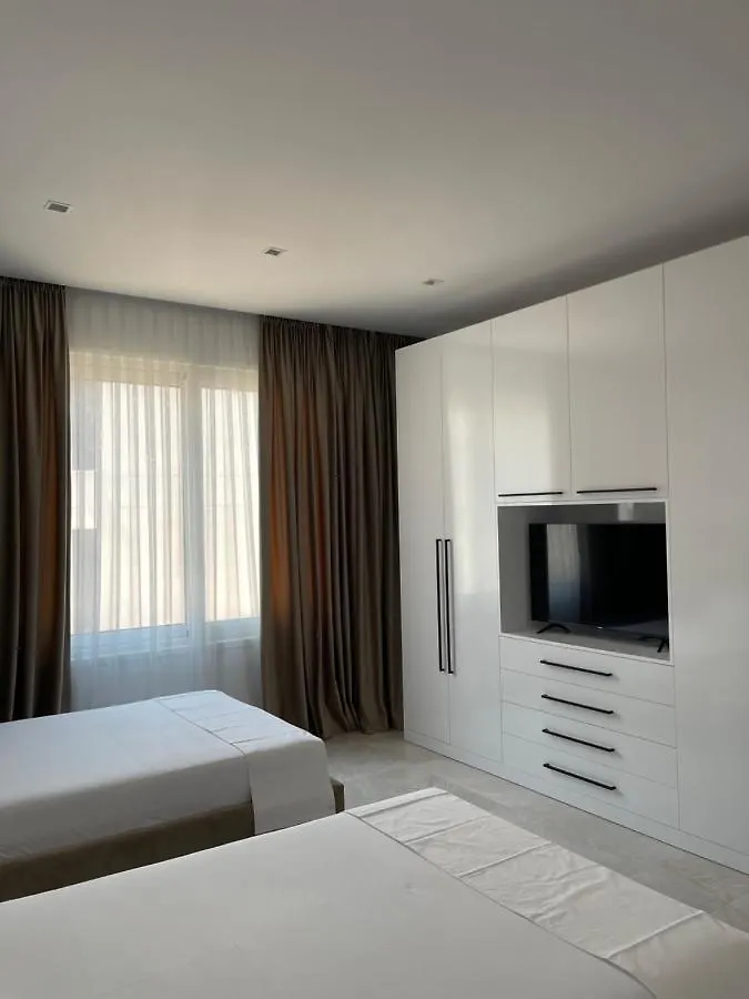 Sara Beach House Vlore Apartment