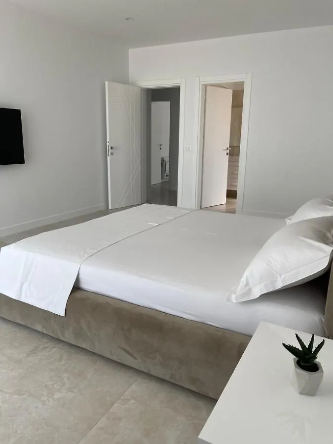 Sara Beach House Vlore